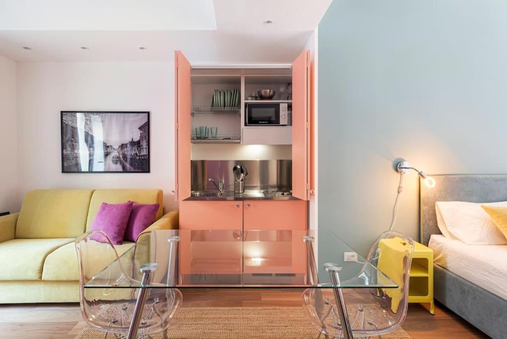 Amazing Apartment In Duomo Милано Екстериор снимка