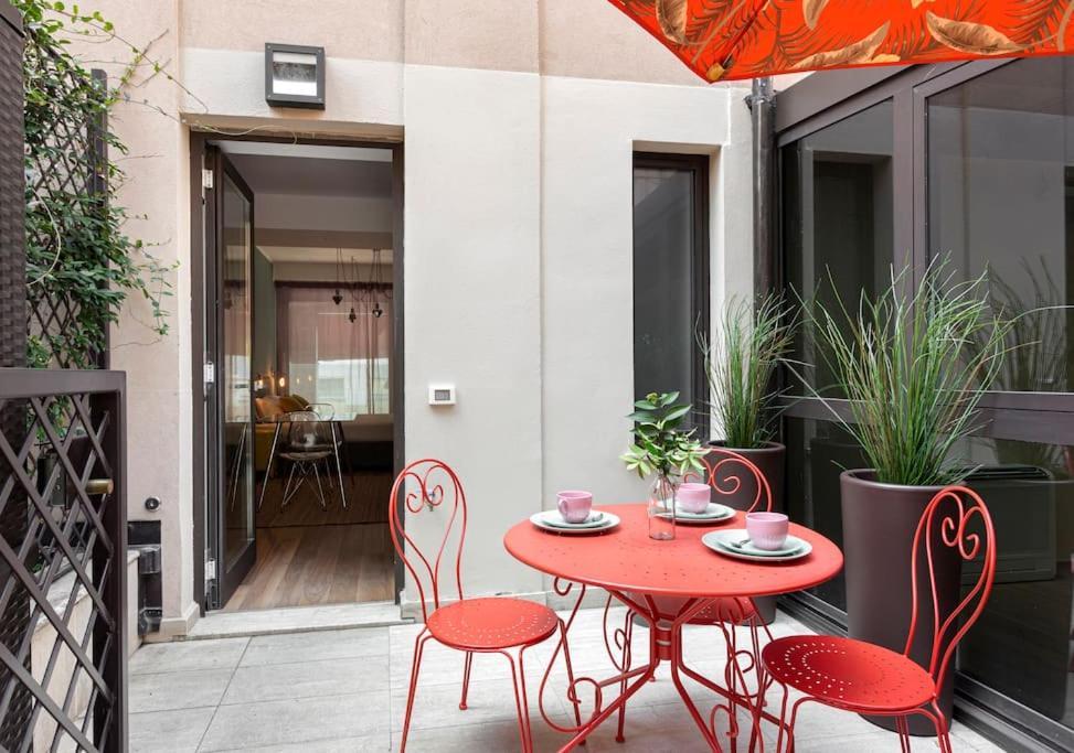 Amazing Apartment In Duomo Милано Екстериор снимка